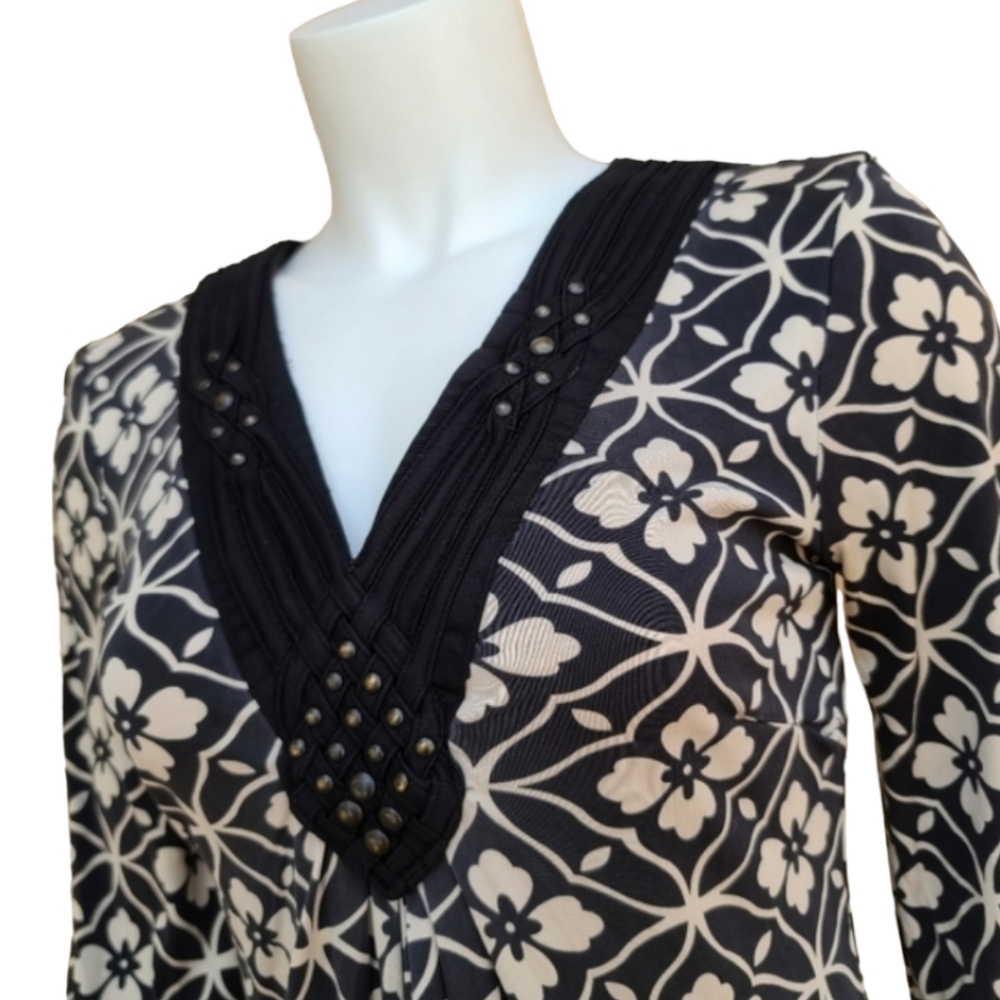 HALE BOB Studded Silk Blouse S Monogram 3/4 Sleeve No Wrinkle Travel Top - Picture 6 of 16